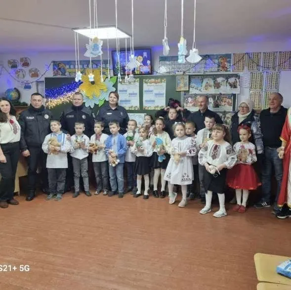 Les élèves de l'école lors du spectacle de fin d'année